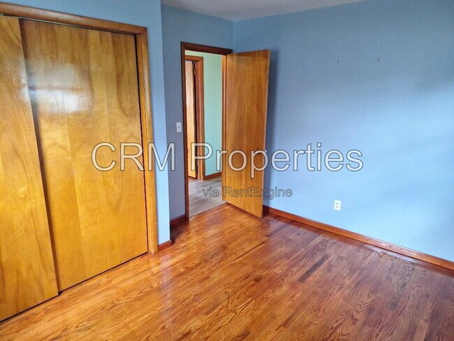 Building Photo - 3505 Melody Ln W