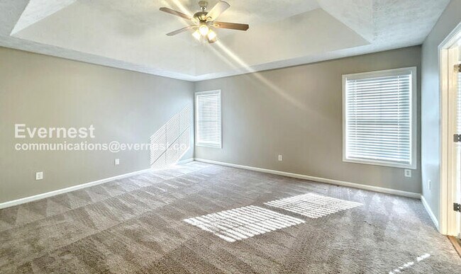 Building Photo - 460 Ward Rd