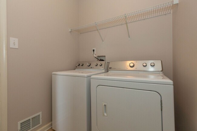 Building Photo - 56 Spanos Dr