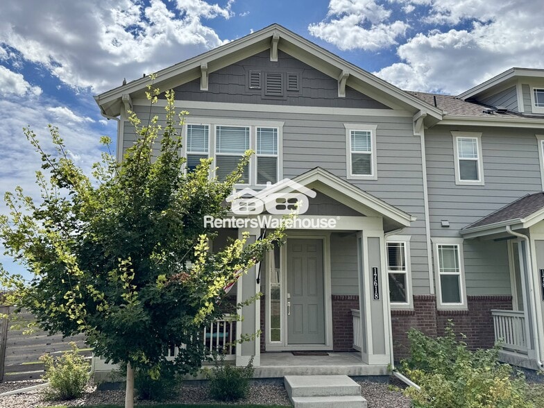 Primary Photo - 17618 Olive St