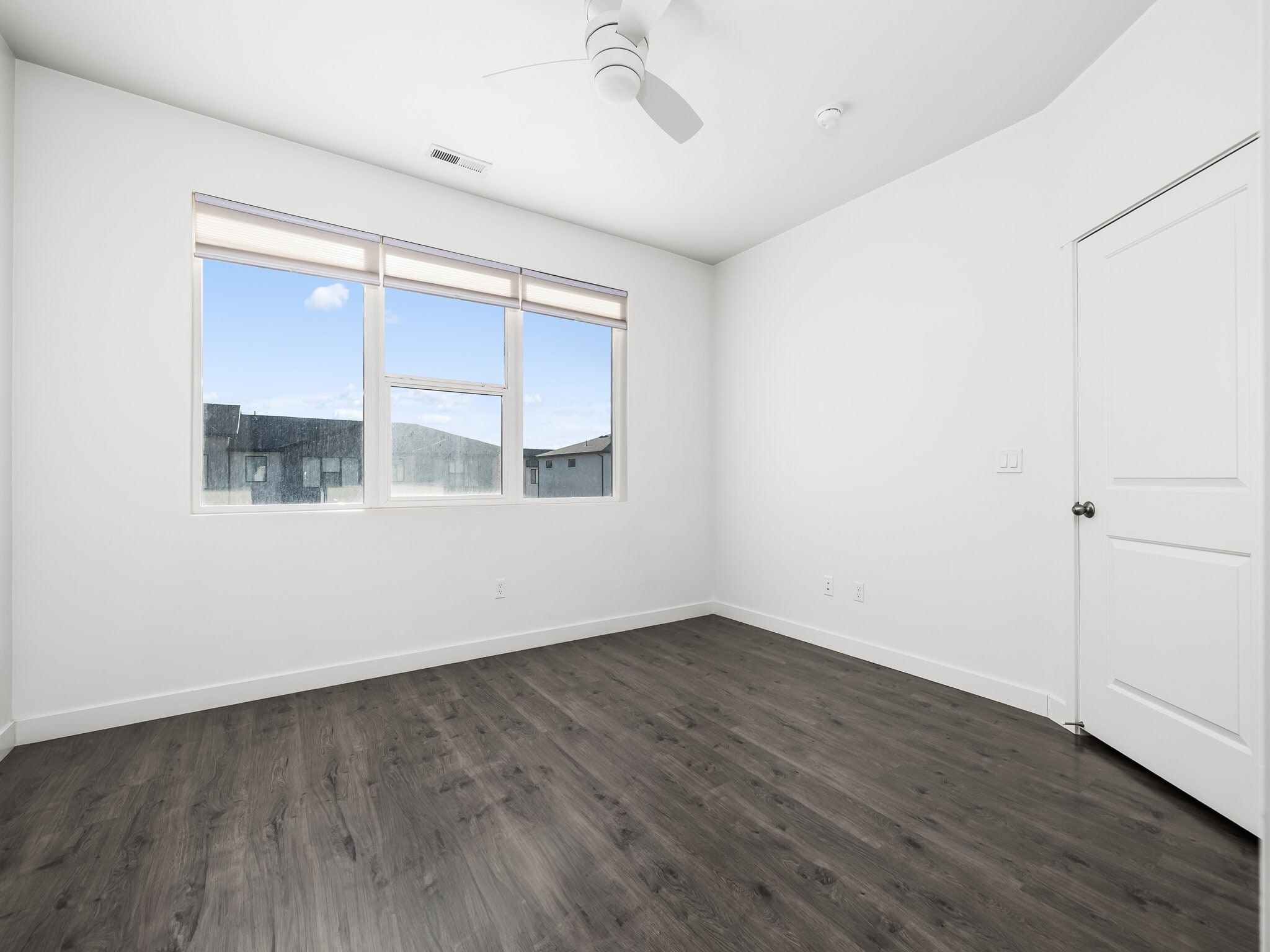 Building Photo - 439 S Meadow Garden Rd