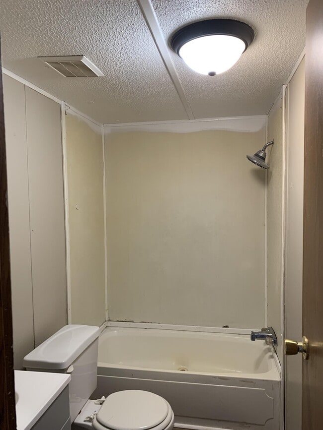 Building Photo - 53 Yoakum Cir