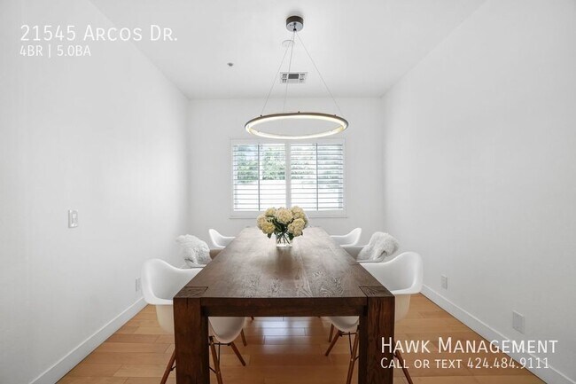 Building Photo - 21545 Arcos Dr