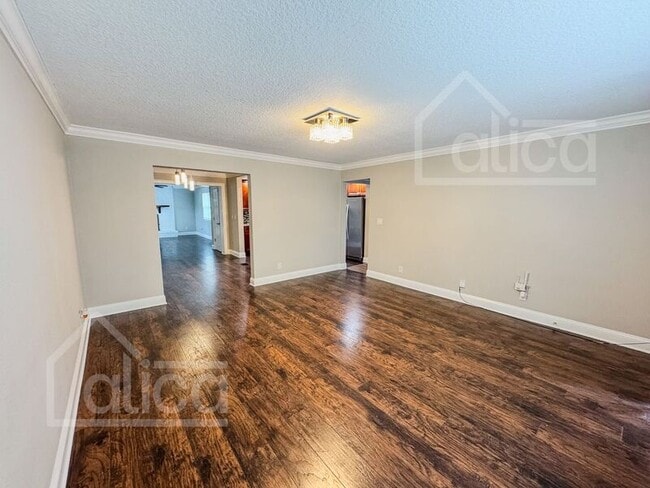 Building Photo - 2845 Holly Point Dr