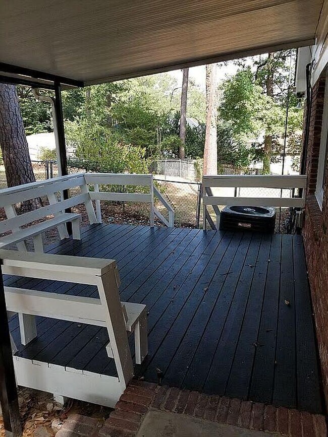 Building Photo - 4 bedroom 3 bath NE Columbus/ Ft. Moore