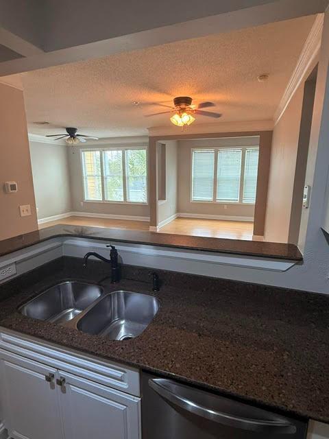 Building Photo - 1424 Rosewood Ln