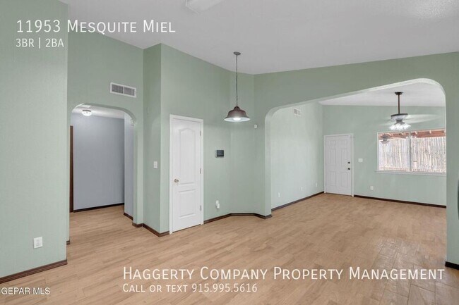 Building Photo - 11953 Mesquite Miel Dr