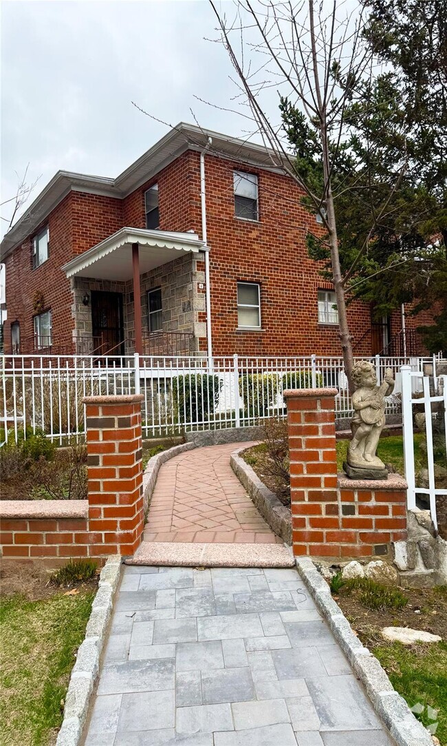 Building Photo - 23 Secor Pl