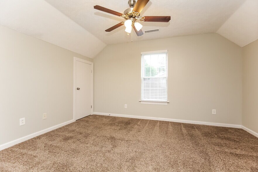 Building Photo - 1773 N Cove