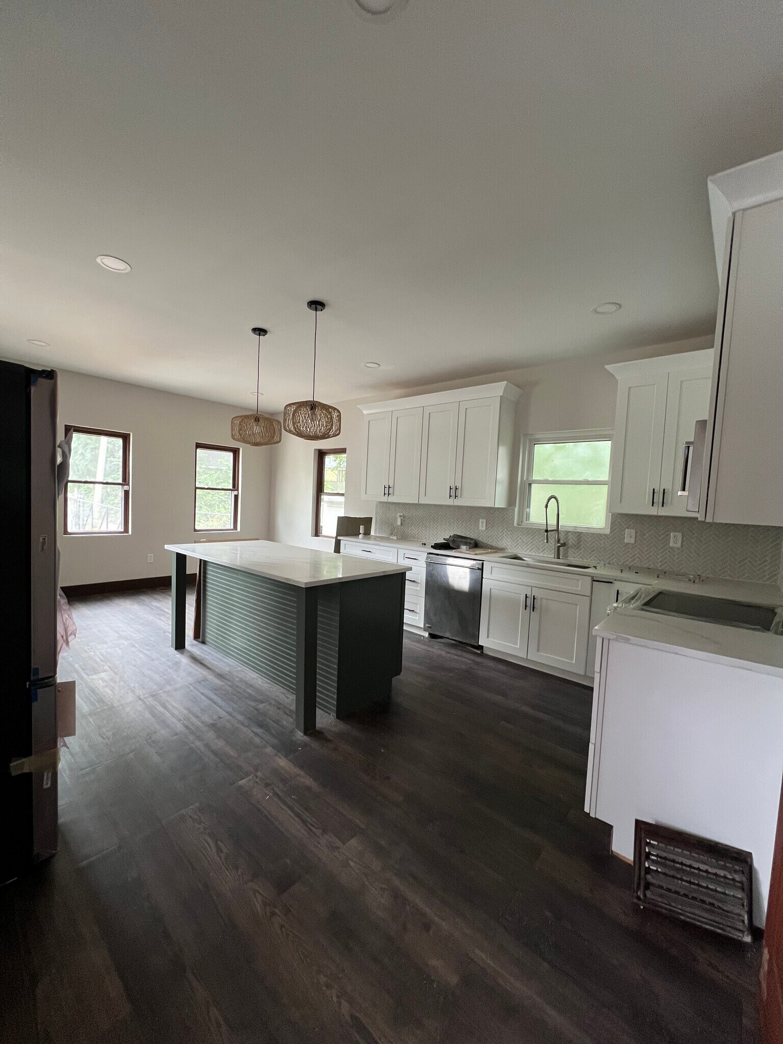 Kitchen - 1235 Tecumseh St