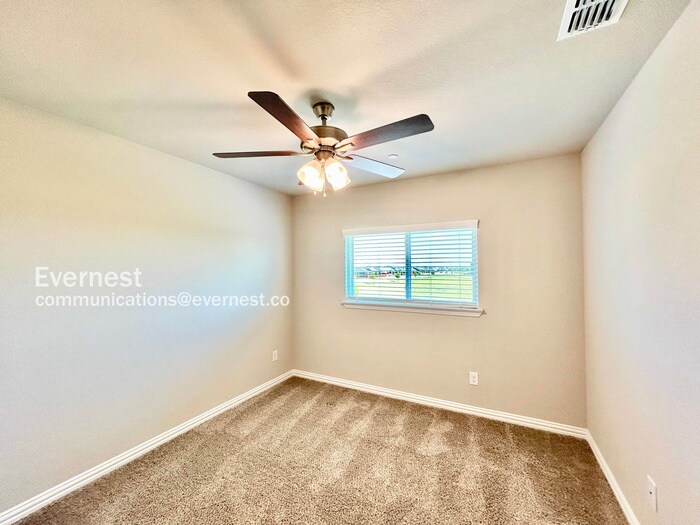 Building Photo - 3030 Willow Wood Ct