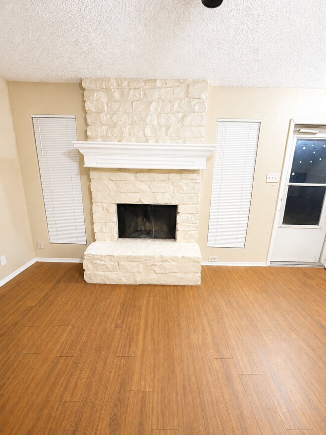 Building Photo - 12803 Chromite St