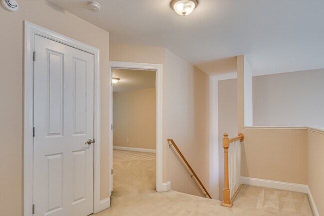 Building Photo - 200 Kline St NW