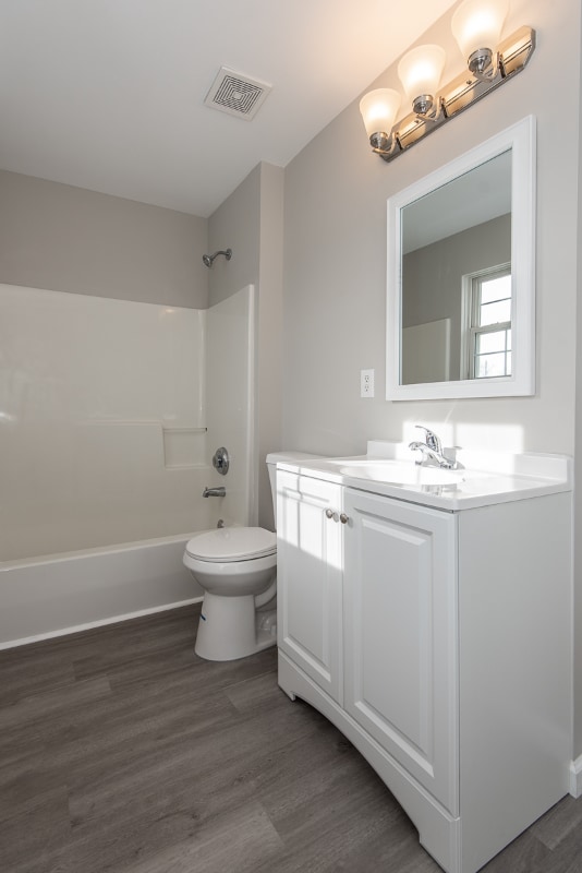 Building Photo - 10429 Tiffany Village Ct