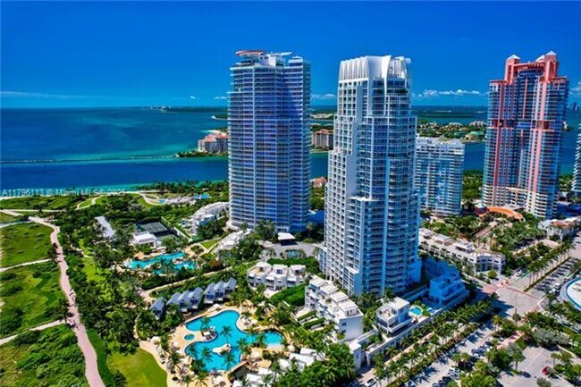 Building Photo - 100 South Pointe Dr