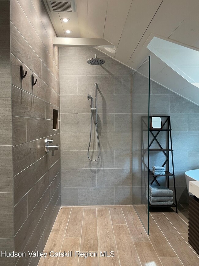 Building Photo - 416 Hapeman Hill Rd