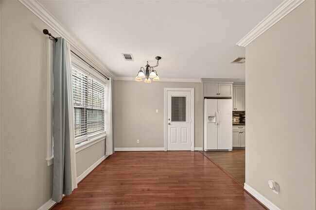 Building Photo - 7702 Rockhill St