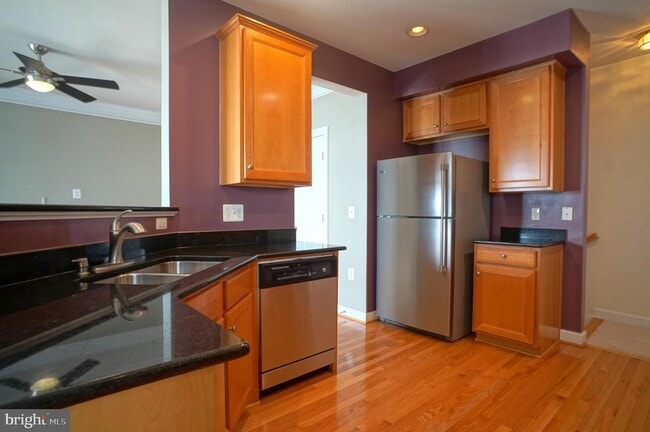 Building Photo - 2515 Einstein St