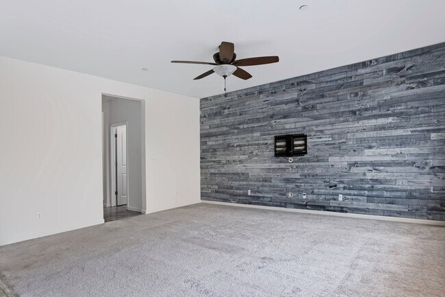 Building Photo - 4347 Ibiza Island Way