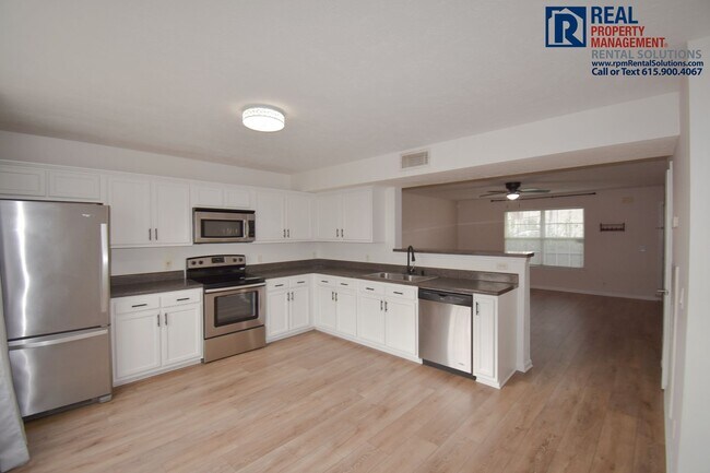 Building Photo - 6028 Sagi Cir