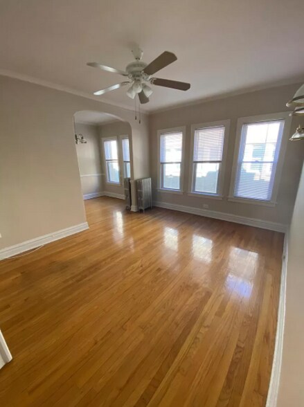 Building Photo - 4929 N Whipple St