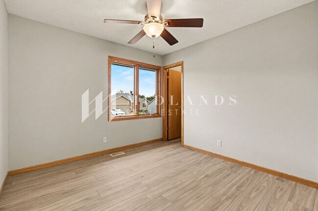 Building Photo - 15613 Timberlane Dr