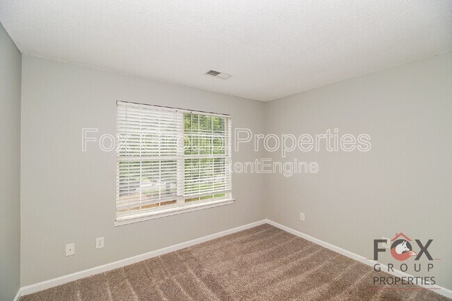 Building Photo - 16125 Farmall Dr