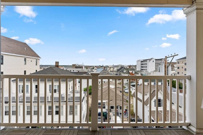 Building Photo - 15 K St