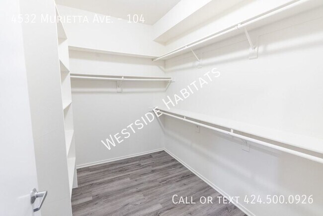 Building Photo - 4532 Murietta Ave