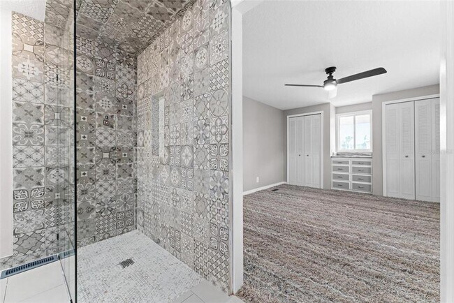 Building Photo - 2714 Vindale Rd