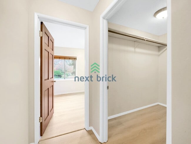 Building Photo - 3 Bed and 1 Bath Single-family Home Available for Rent!