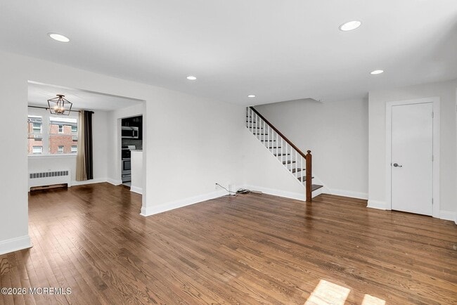 Building Photo - 119 Manor Dr