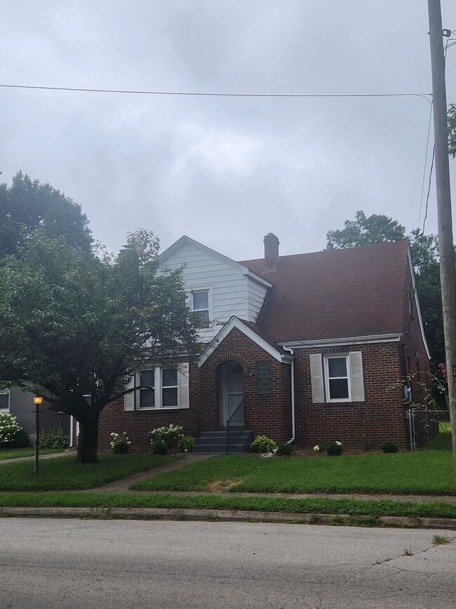 Building Photo - Brick Cape Cod