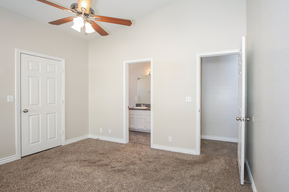 Building Photo - 8216 James Grayson Dr