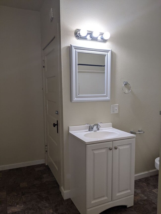 Building Photo - Two Bedroom One Bath Lower Duplex with W/D Hookup