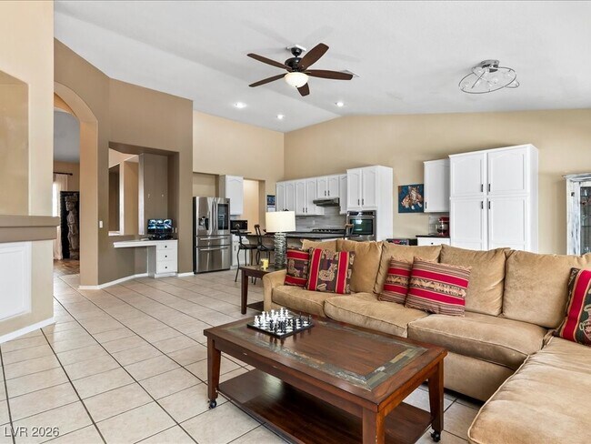 Building Photo - 2547 Serenity Hollow Dr