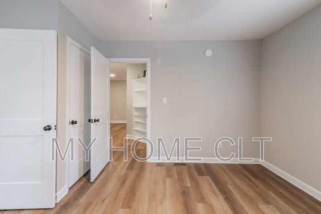 Building Photo - 3037 Marlowe Ave