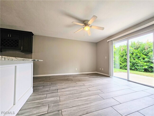 Building Photo - 523 SE 24th Ave