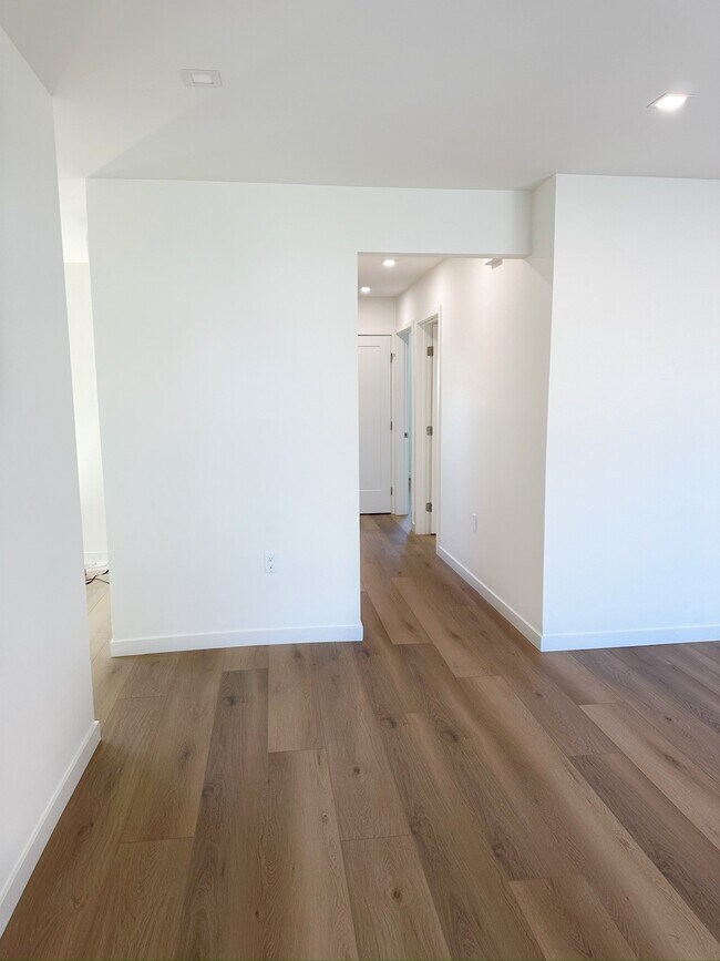 Building Photo - 401 Dolores Wy