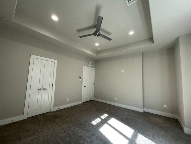 Building Photo - Modern living in trending East Dallas at METRO AT LIVE OAK!