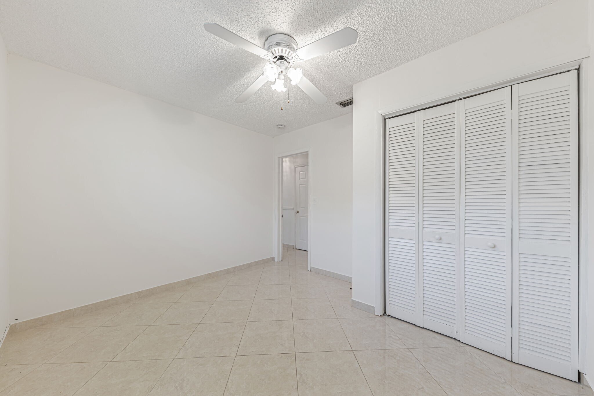 Building Photo - 9941 NW 27th St