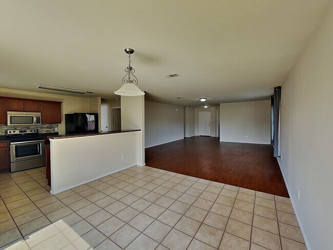 Building Photo - Welcome Home to Brookwood Park!