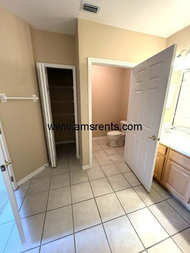 Building Photo - Spacious 2 bedroom 2 bath Condo in North Shore at Lake Hart
