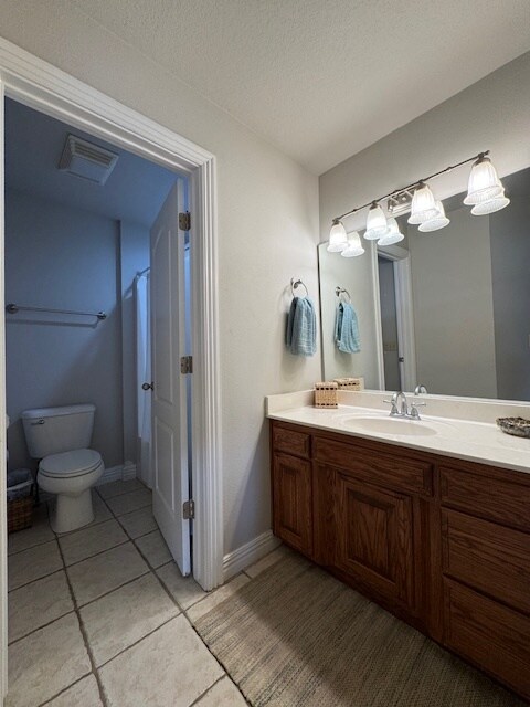 Building Photo - 3906 NE Cadbury Ave