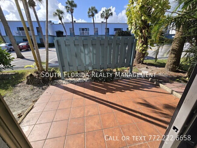 Building Photo - 950 S Kanner Hwy