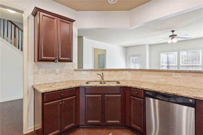 Building Photo - 655 Township Cir