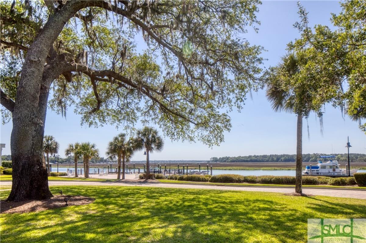 Building Photo - 49 Thatcher Ln