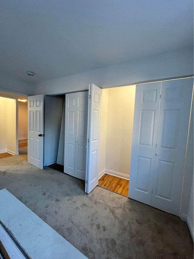 Building Photo - 619 W Stratford Pl