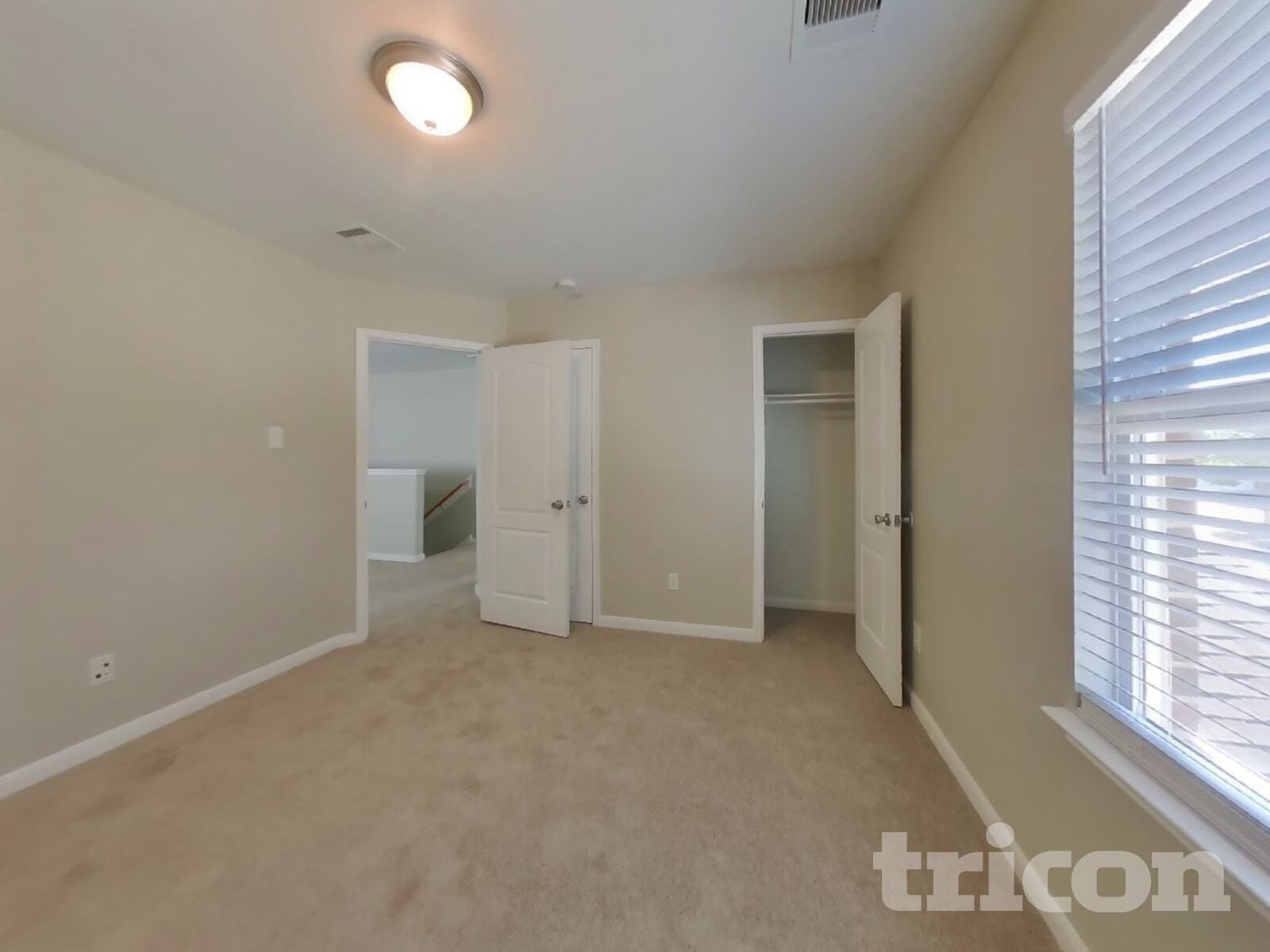 Building Photo - 10914 Tipton Oaks Dr