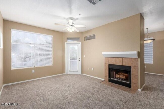 Building Photo - 11375 E Sahuaro Dr